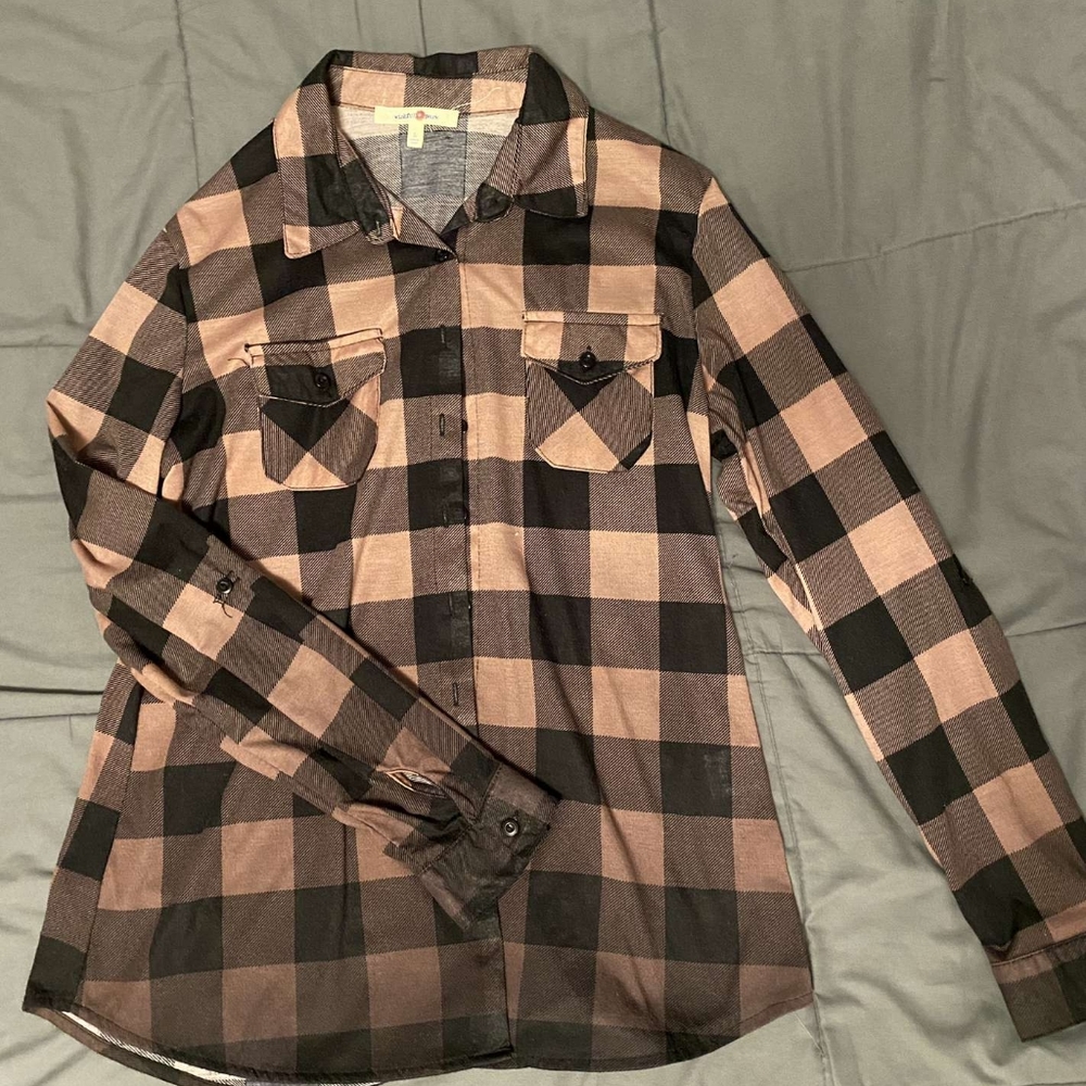 Wishful Park size large women's long sleeve shirt. Mauve and black color.